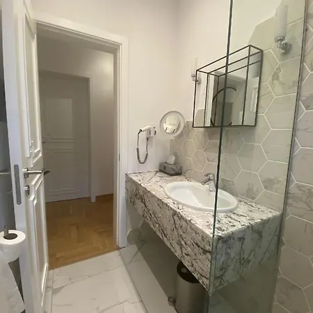 Luxury 12 Apartmán *