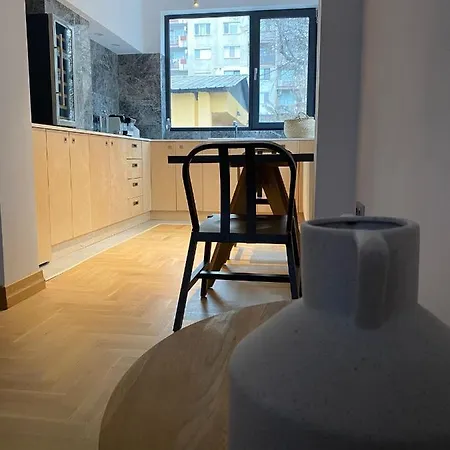 Luxury 12 Apartmán *